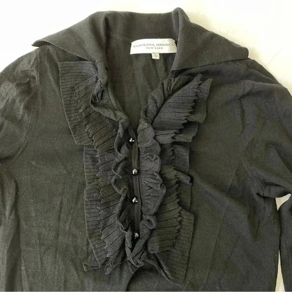 Vintage Carolina Herrera Ruffle Chest Sweater Size S - Picture 7 of 9